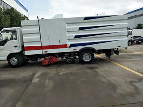 洗掃車、掃路車廠家直銷 高效清潔與安全防撞的現代解決方案